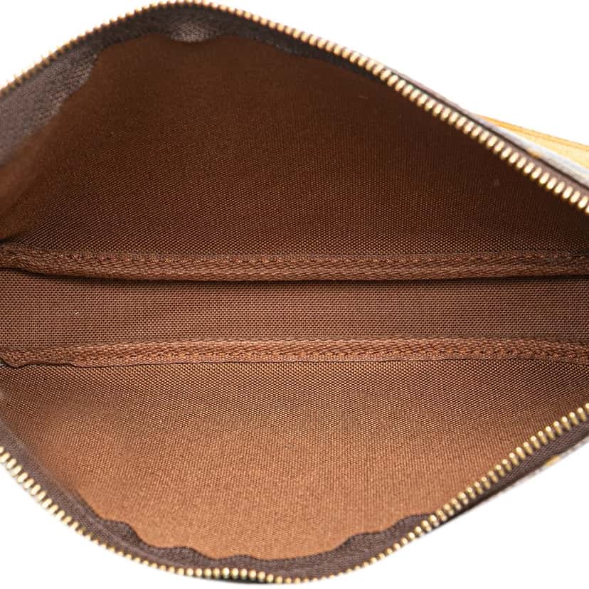 Louis Vuitton Monogram Pochette Accessoires Brown Canvas Good condition - Model View