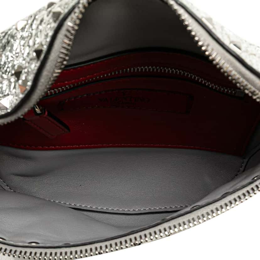 Valentino Metallic Craquele Nappa Rockstud Spike Belt Bag Silver Leather Good condition - Model View
