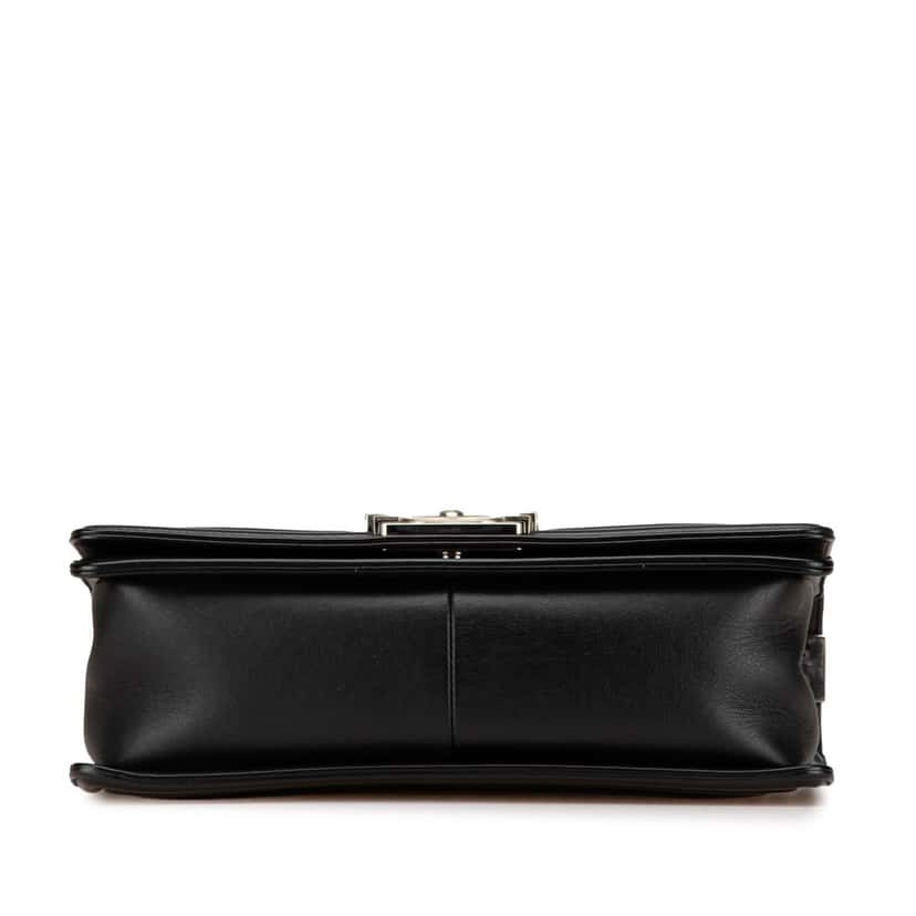 Chanel Old Medium Chevron Calfskin Boy Flap Black Leather Good condition - Inside View