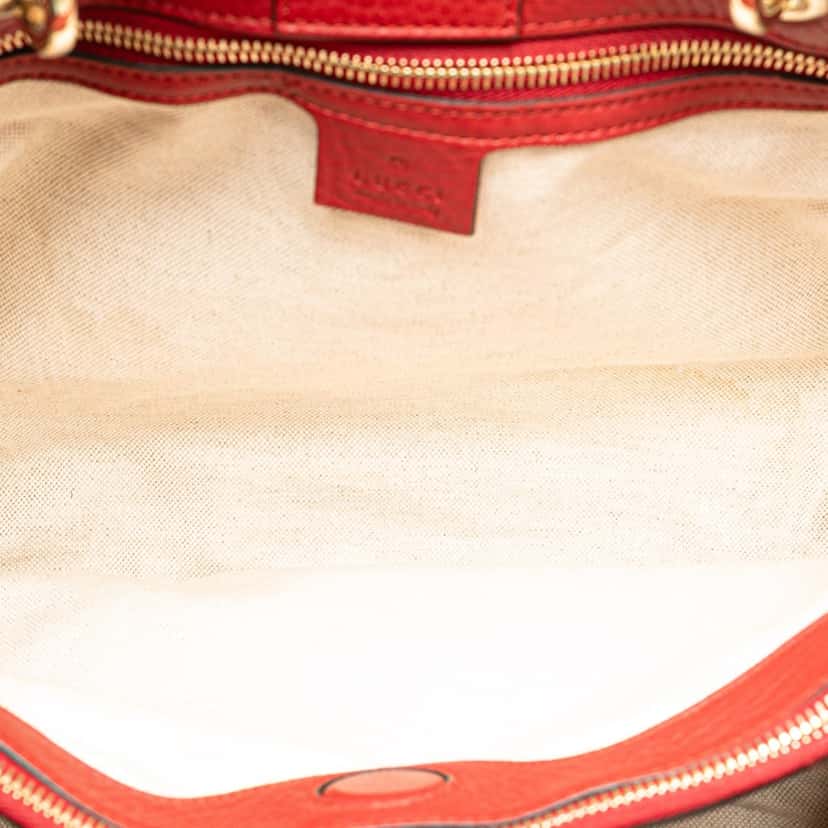 Gucci Medium Calfskin Bamboo Shopper Satchel Red Leather Good condition - Model View