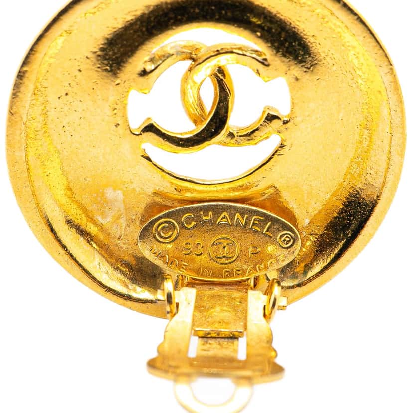 Chanel Gold Plated CC Round Clip on Earrings Gold Metal Good condition - Inside View