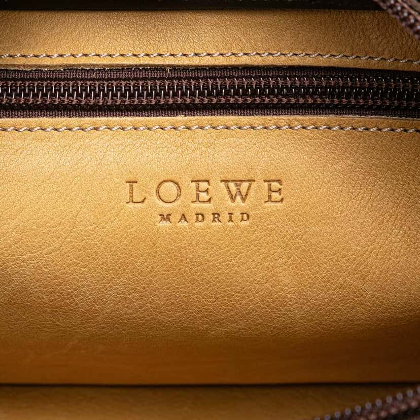 Loewe Suede Anagram Shoulder Bag Brown Leather Good condition - Box View