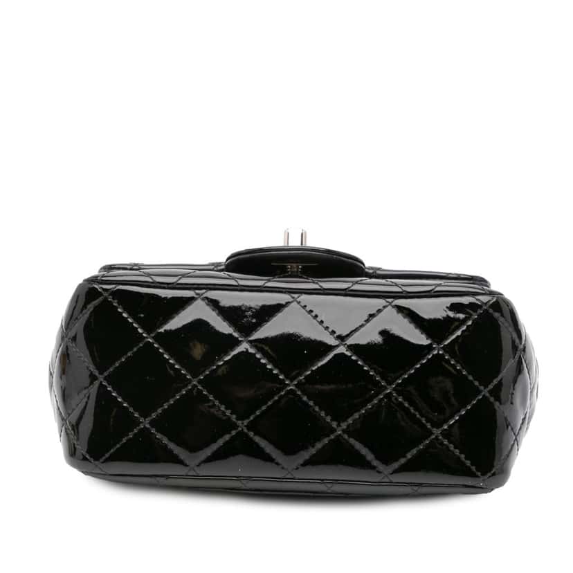 Chanel Mini Square Classic Patent Single Flap Black Leather Good condition - Inside View