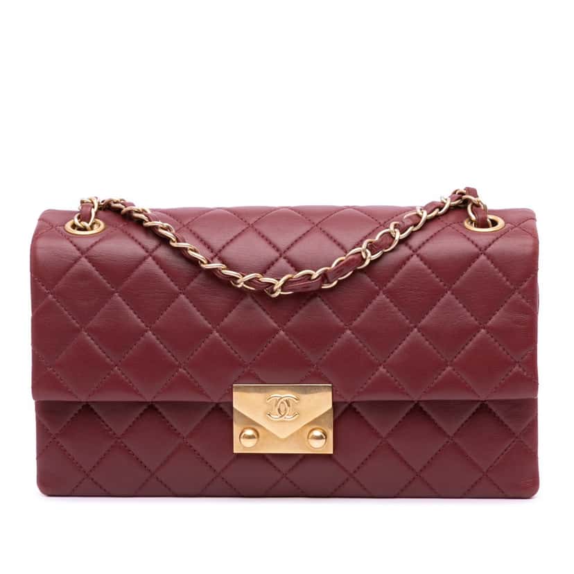 Chanel Quilted Lambskin Pagoda Accordion Flap Red Leather Good condition - Front View