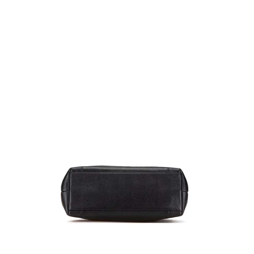 Chanel Embroidered Caviar Logo Shoulder Bag Black Leather Good condition - Inside View