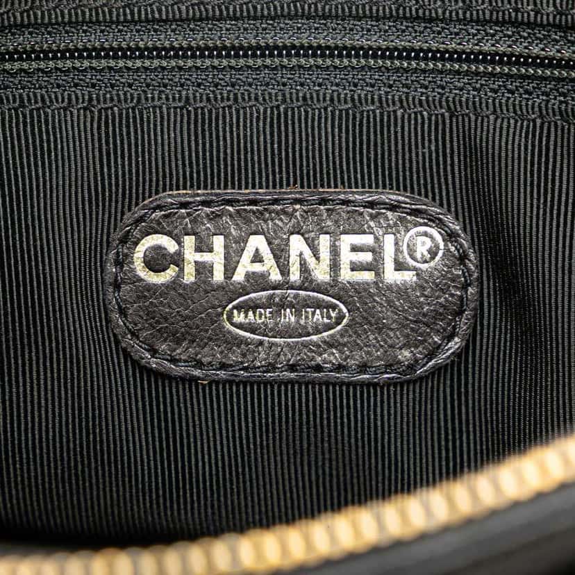 Chanel Embroidered Caviar Logo Shoulder Bag Black Leather Good condition - Box View