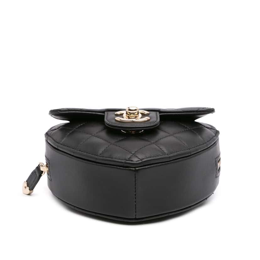 Chanel Mini Lambskin CC in Love Heart Crossbody Black Leather Good condition - Inside View