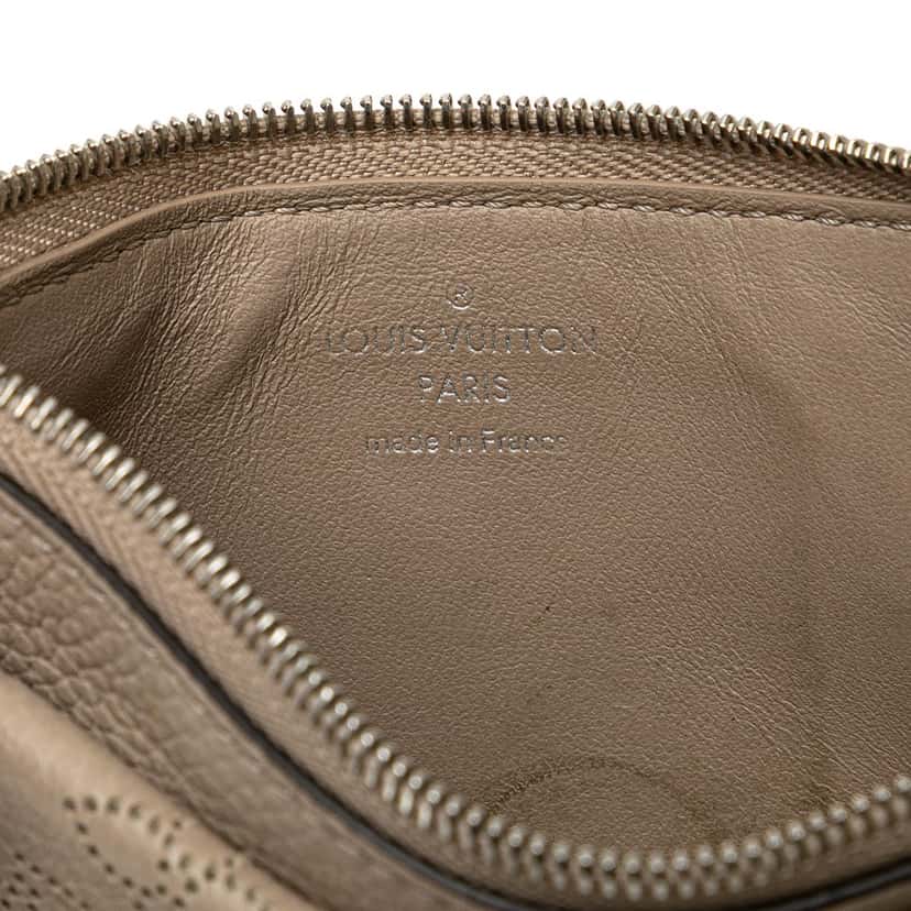 Louis Vuitton Monogram Mahina Recto Verso Card Holder Brown Leather Good condition - Box View