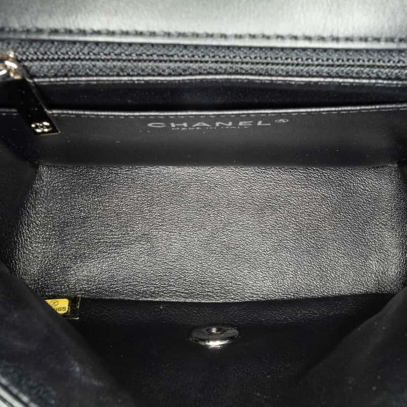 Chanel Mini Square Classic Patent Single Flap Black Leather Good condition - Box View