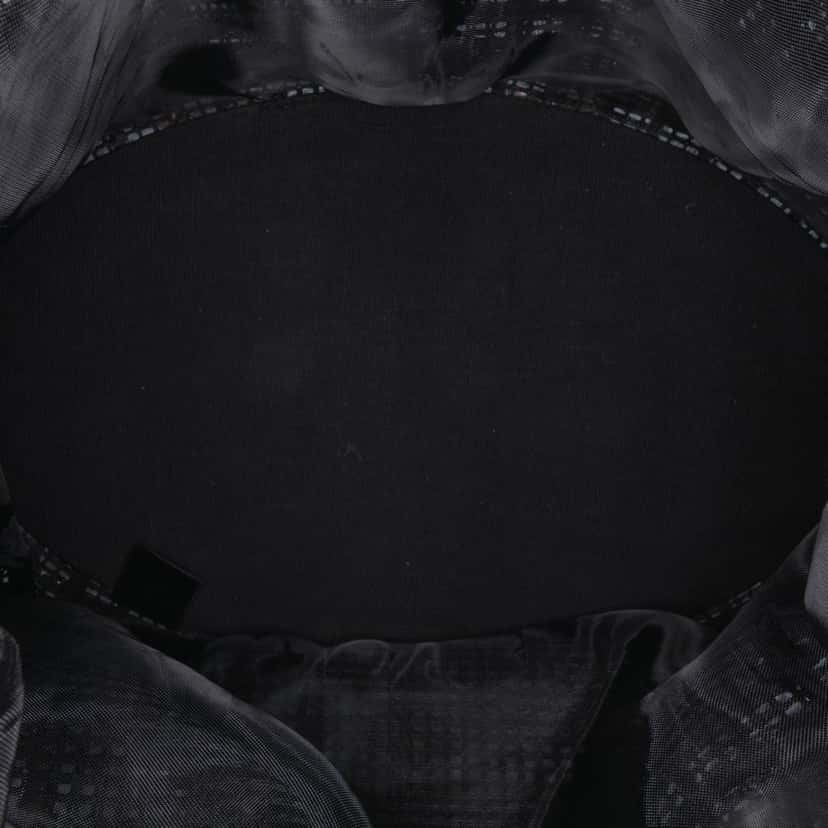 Chanel CC Mesh and Metallic Calfskin Bucket Bag Black Polyester Good condition - Model View