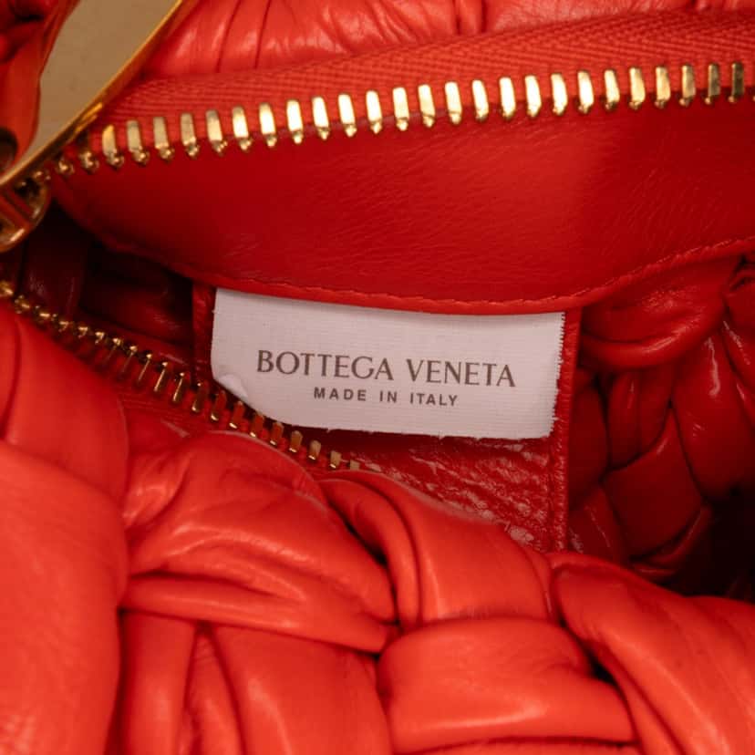 Bottega Veneta Foulard Intrecciato Calfskin Banana Hobo Red Leather Good condition - Box View