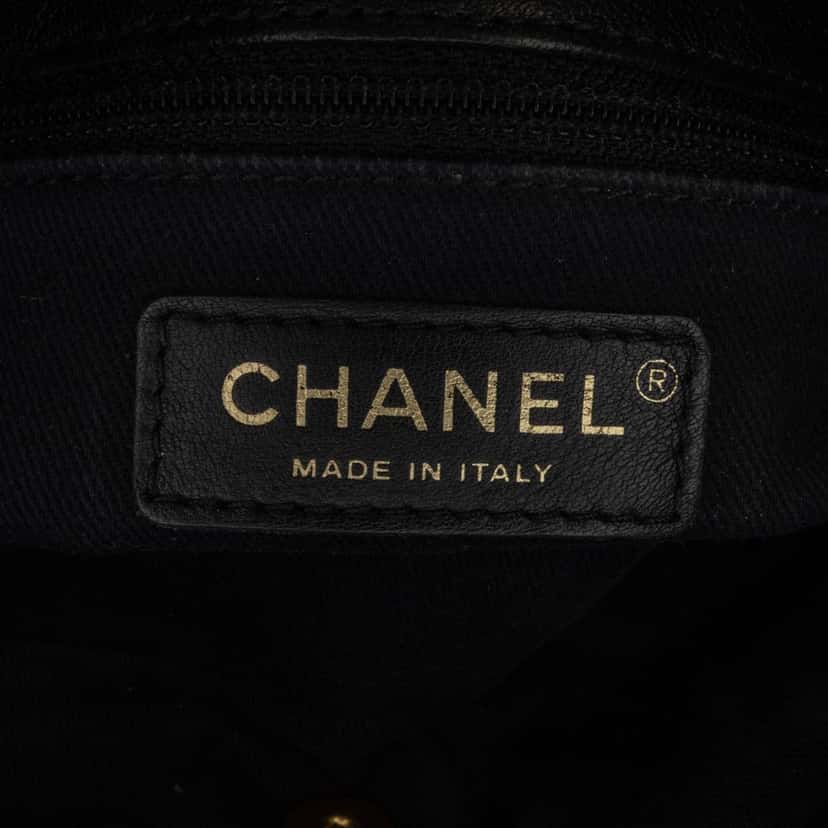 Chanel Small Chevron Wrinkled Calfskin Medallion Charm Surpique Flap Black Leather Fair condition - Box View