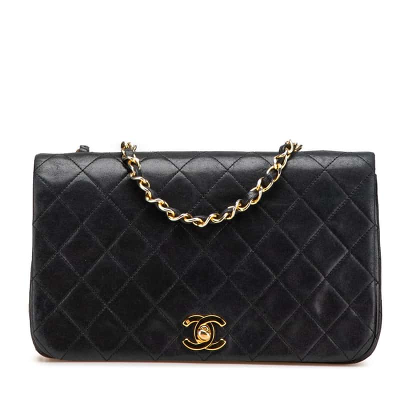 Chanel Medium Quilted Lambskin Full Flap Black Leather Good condition - Front View