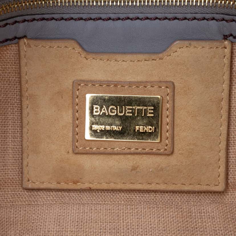 Fendi Leather Baguette Satchel Blue Leather Good condition - Box View