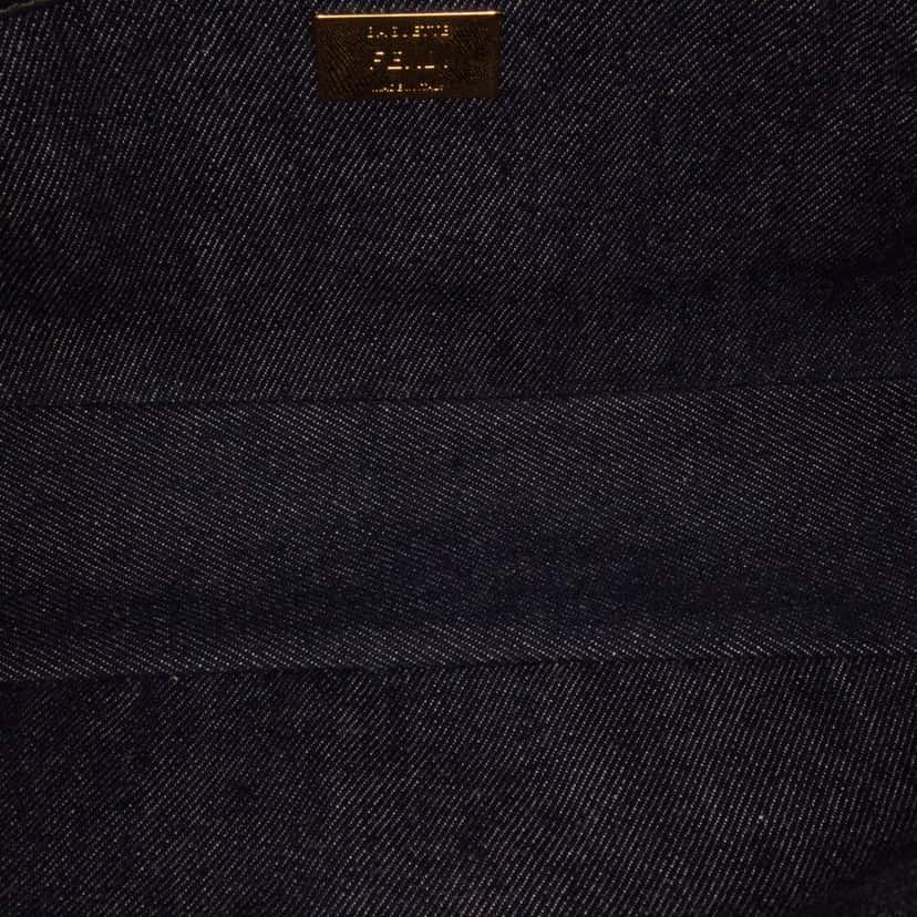 Fendi Large Denim Baguette Satchel Blue Denim Good condition - Model View