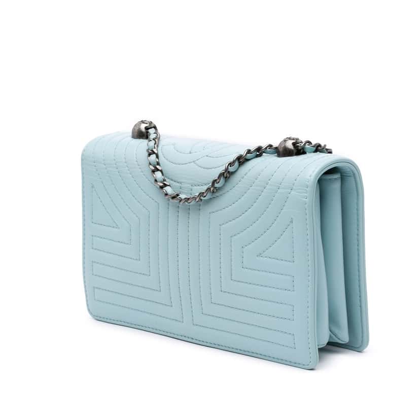 Chanel Small Quilted Calfskin Korean Garden Flap Blue Leather Good condition - Back View