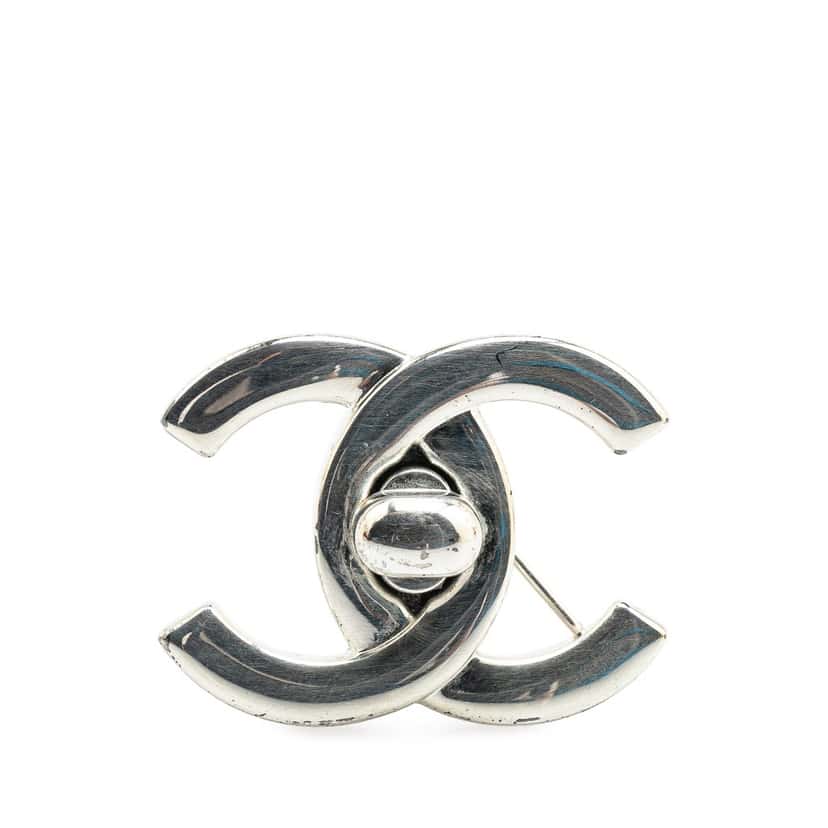 Chanel CC Silver Plated Turn Lock Brooch Silver Silver Good condition - Front View