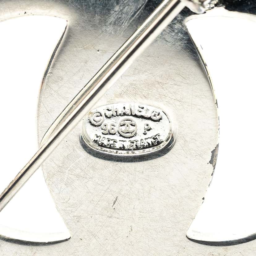 Chanel CC Silver Plated Turn Lock Brooch Silver Silver Good condition - Inside View