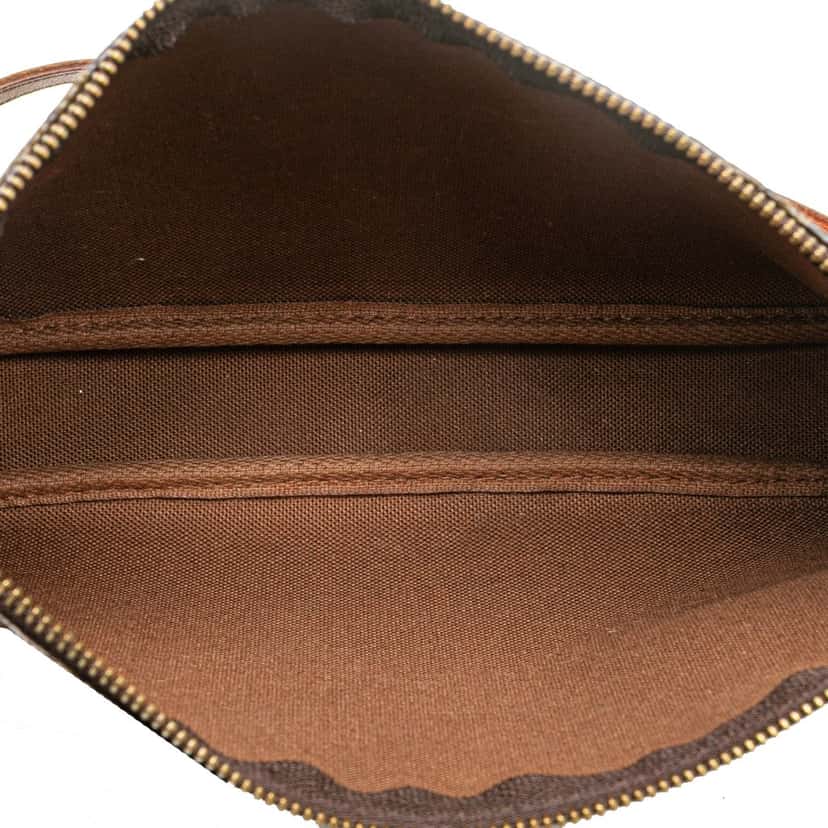 Louis Vuitton Monogram Pochette Accessoires Brown Canvas Good condition - Model View