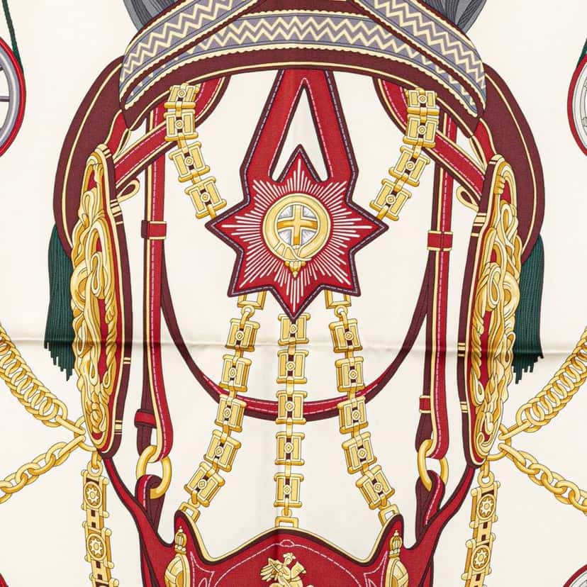 Hermès Stately Wheels Silk Scarf White Silk Good condition - Box View