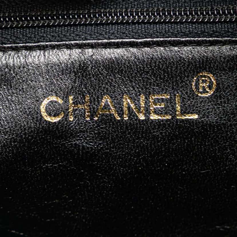 Chanel CC Quilted Caviar Camera Bag Green Leather Good condition - Box View