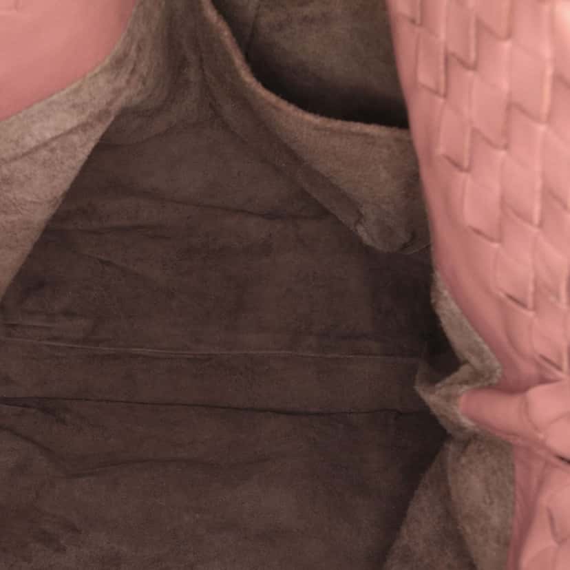 Bottega Veneta Leather Intrecciato Tote Pink Leather Good condition - Model View