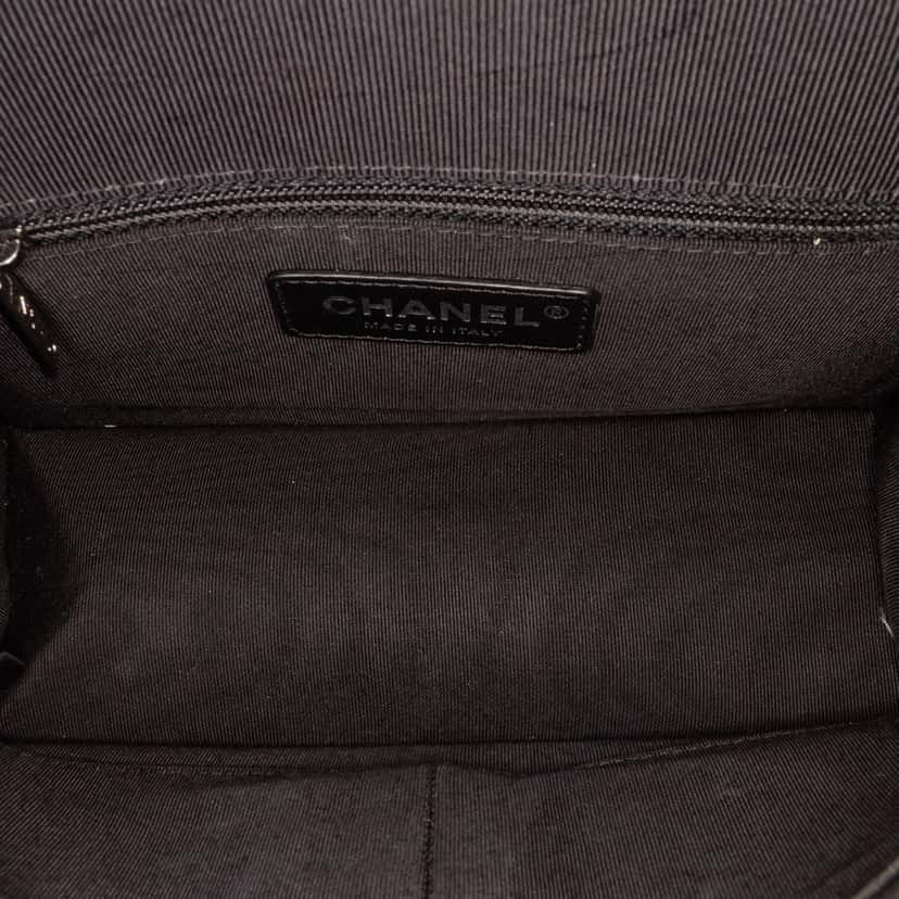 Chanel Small Chevron Lambskin Couture Flap Silver Leather Good condition - Model View