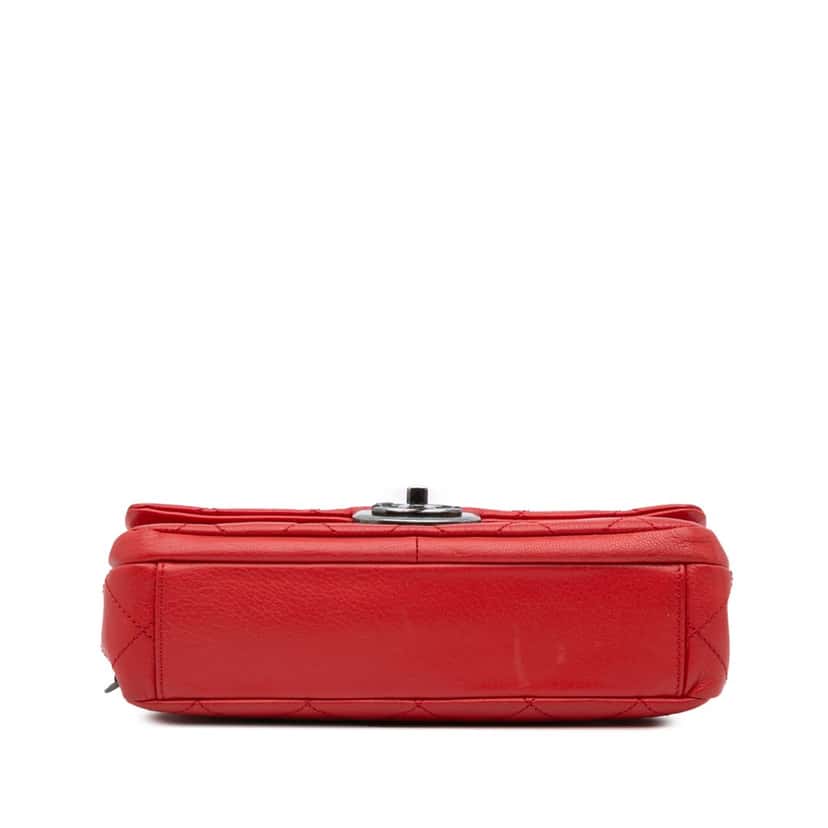 Chanel Small Quilted Goatskin Double Carry Waist Chain Flap Red Leather Good condition - Inside View