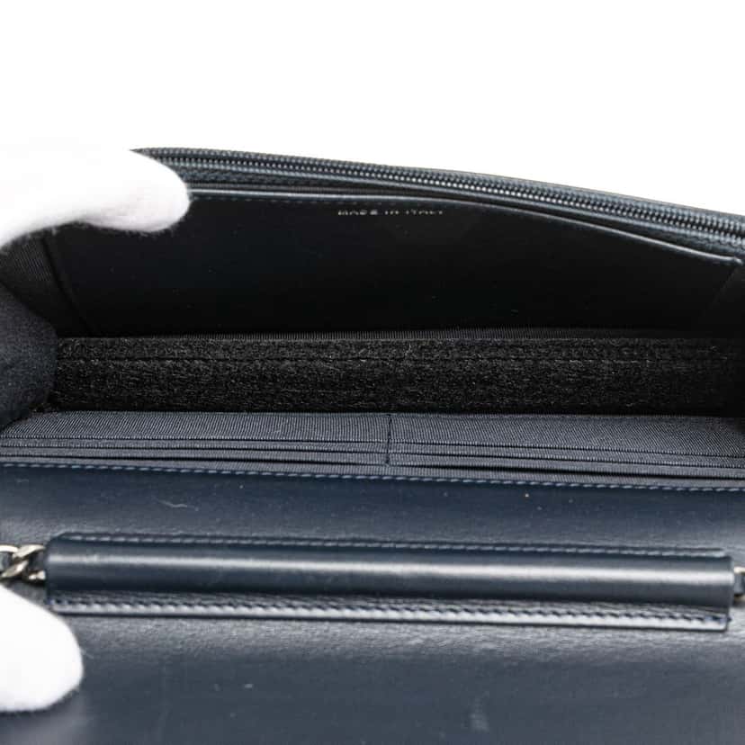 Chanel Quilted Aged Calfskin Gabrielle Wallet On Chain Black Leather Very good condition - Model View