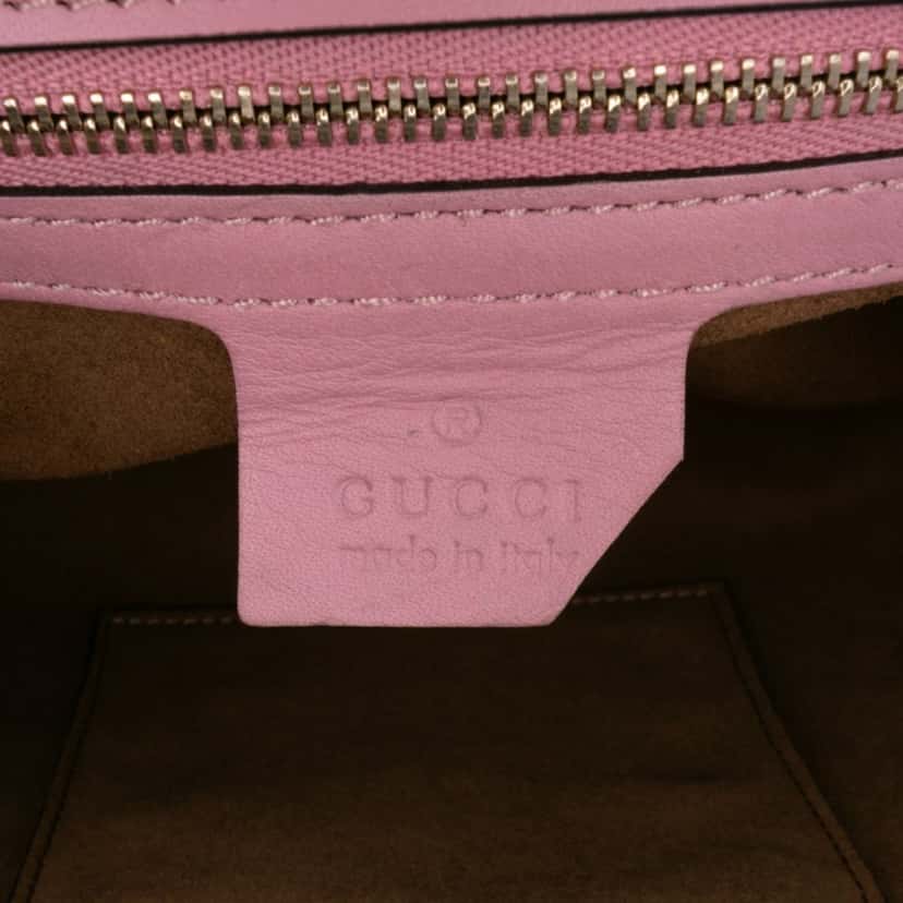 Gucci Medium Leather Padlock Shoulder Bag Pink Leather Good condition - Box View