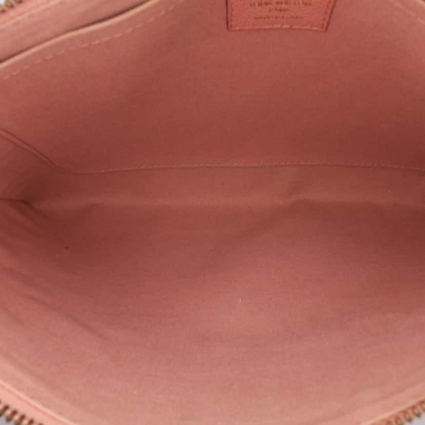 Louis Vuitton Monogram Empreinte Daily Pouch Pink Leather Good condition - Model View