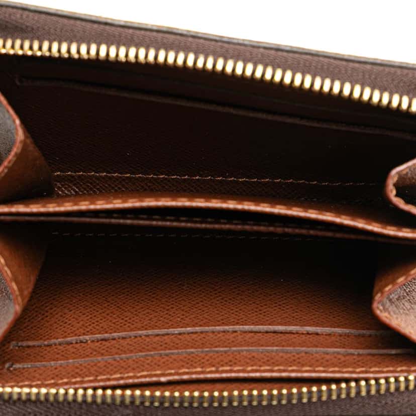 Louis Vuitton Monogram Zippy Coin Purse Brown Canvas Good condition - Model View