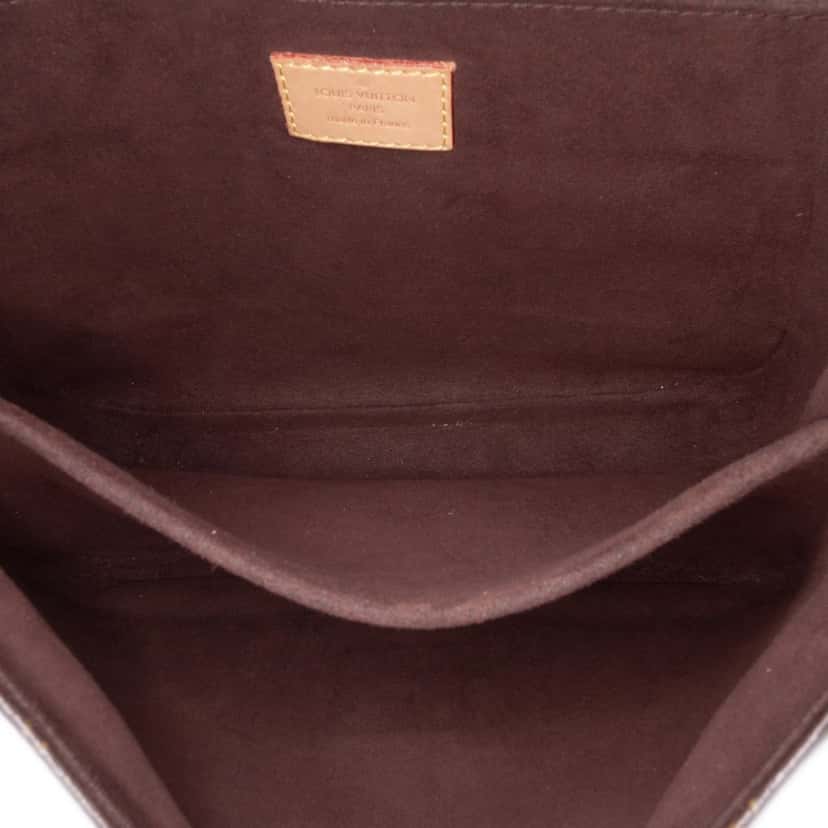 Louis Vuitton Monogram Pochette Metis Brown Canvas Good condition - Model View