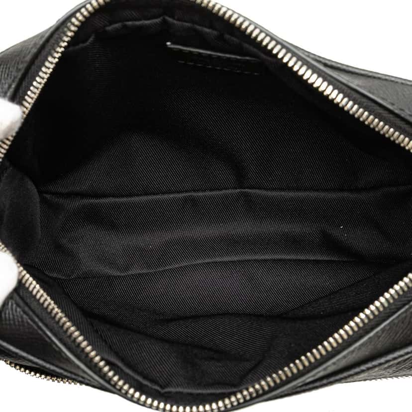 Louis Vuitton Monogram Taigarama Outdoor Bumbag Black Canvas Good condition - Model View