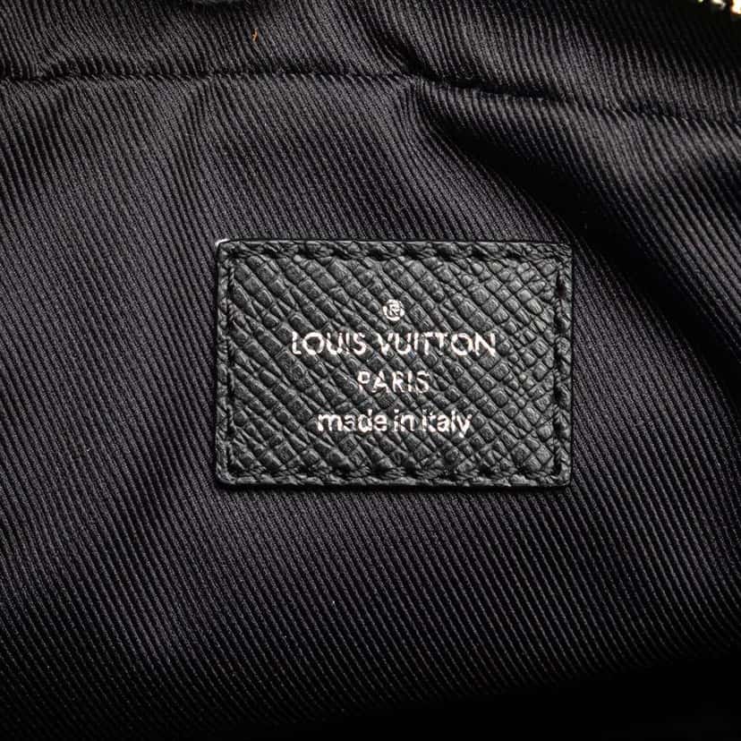 Louis Vuitton Monogram Taigarama Outdoor Bumbag Black Canvas Good condition - Box View