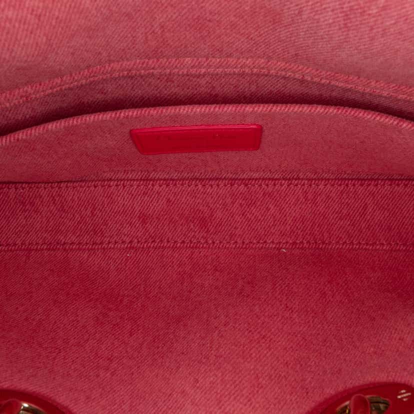 Dior Medium Denim Macrocannage Lady D Joy Pink Denim Very good condition - Model View