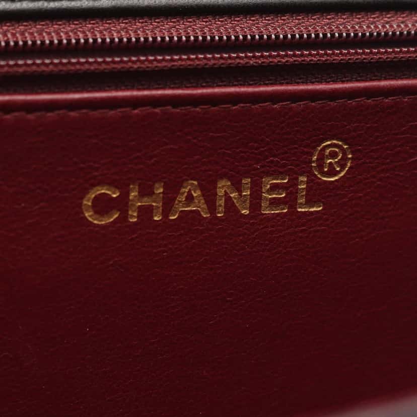 Chanel Small CC Quilted Lambskin Half Single Flap Black Leather Good condition - Model View