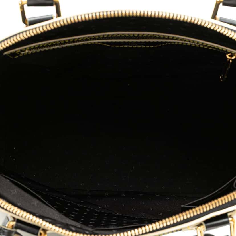 Louis Vuitton Suhali Lockit PM Black Leather Good condition - Model View