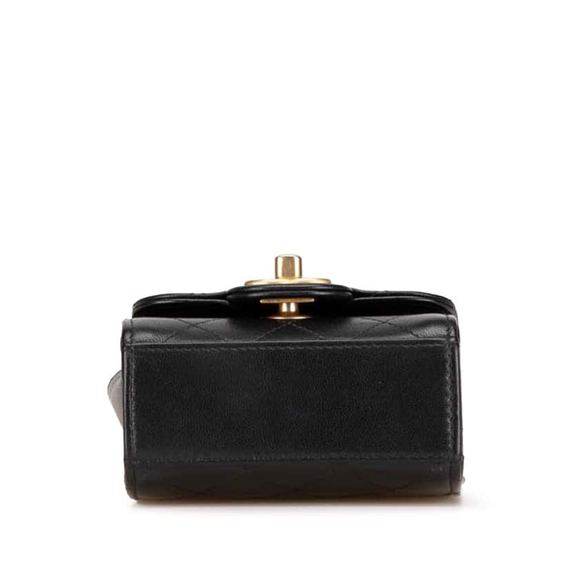 Chanel Mini Goatskin Chic Pearls Clutch On Chain Black Leather Very good condition - Inside View