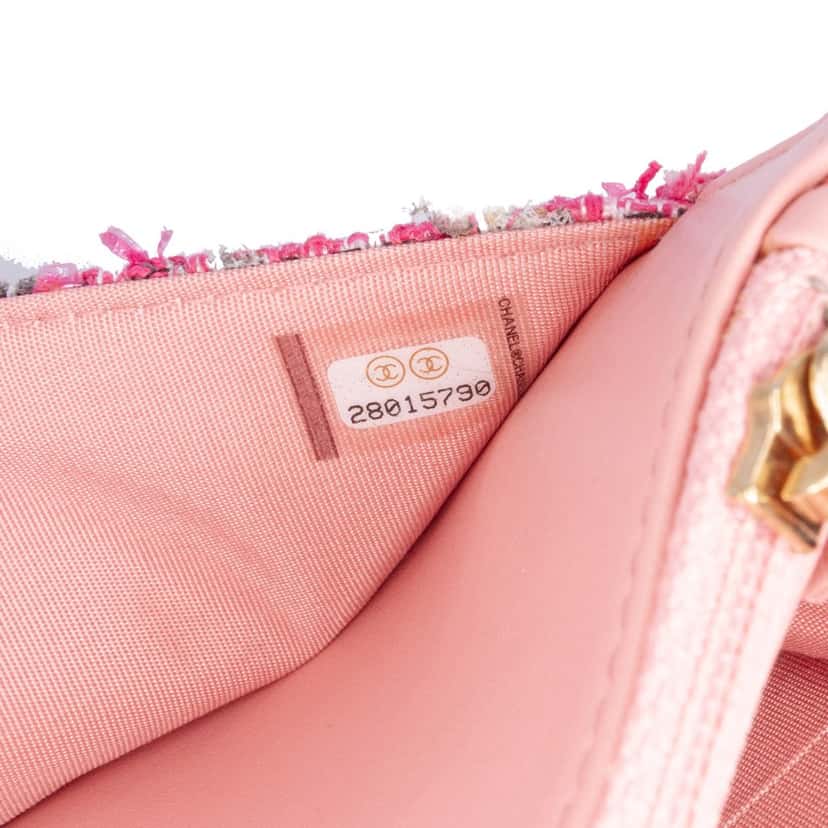 Chanel Small Tweed CC Filigree Flap Pink Tweed Good condition - Box View