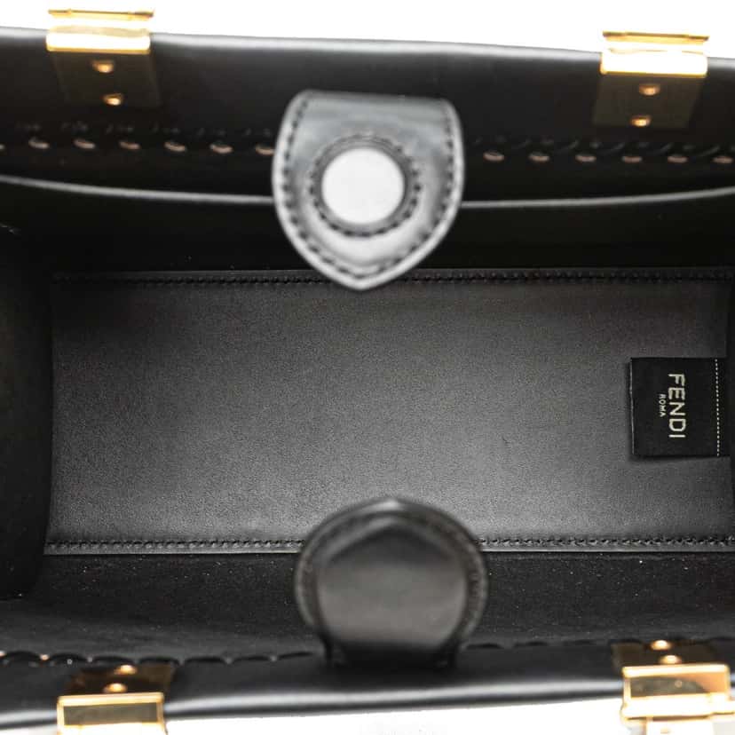 Fendi Small Whipstitch Leather Sunshine Shopper Tote Black Leather Good condition - Model View