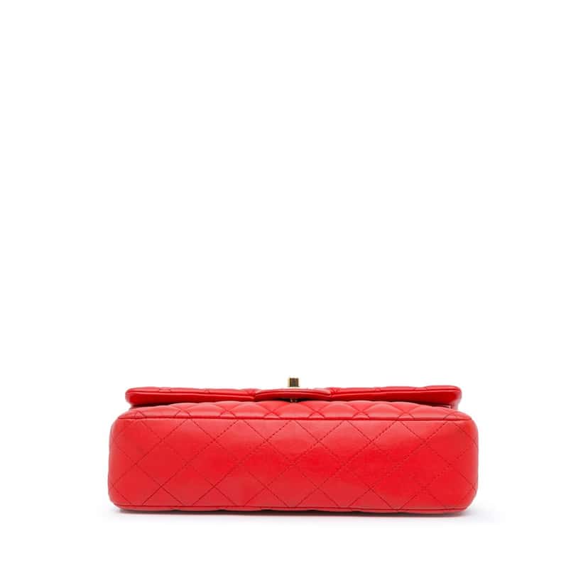 Chanel Medium Classic Lambskin Double Flap Red Leather Good condition - Model View