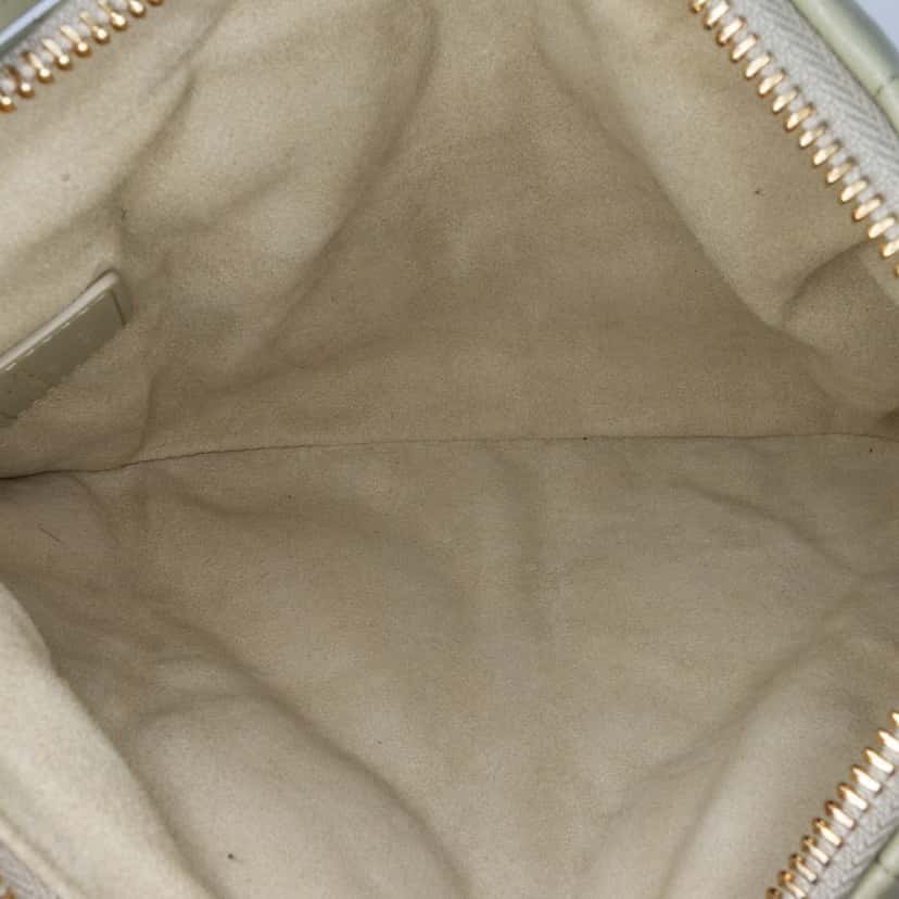 Dior Mini Calfskin Macrocannage Dior Caro Tulip Bag Green Leather Good condition - Model View