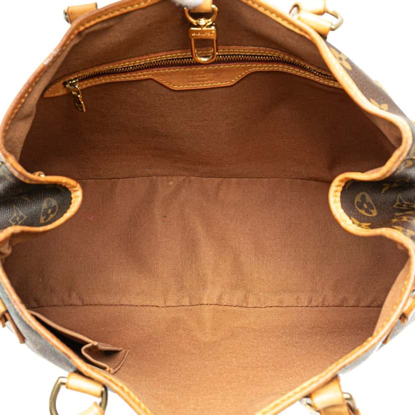 Louis Vuitton Monogram Batignolles Horizontal Brown Canvas Fair condition - Model View