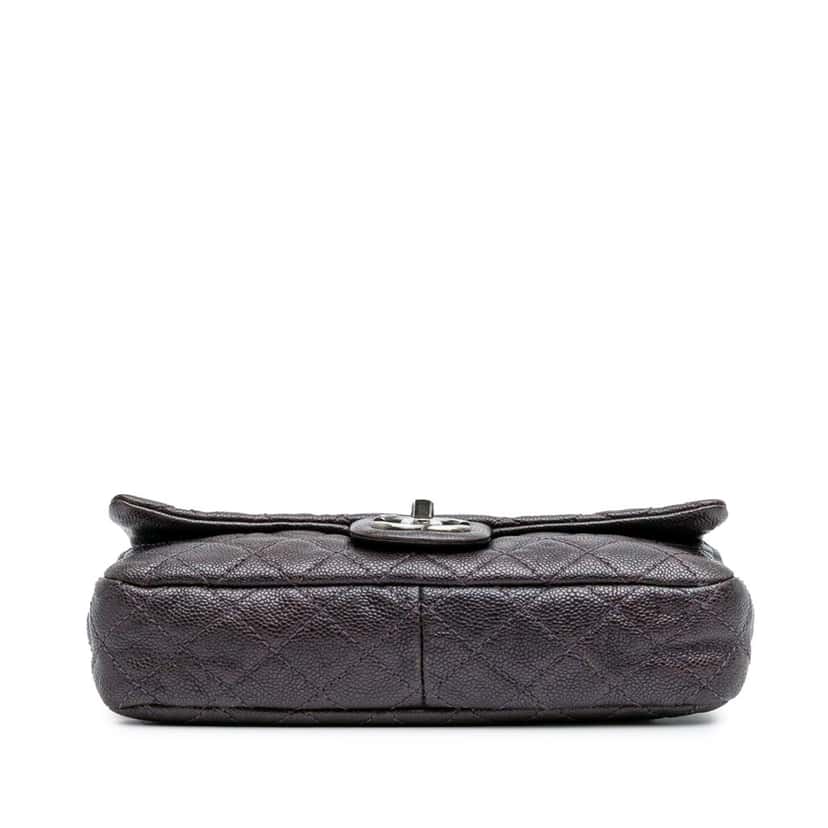 Chanel Medium Quilted Caviar Easy Flap Purple Leather Good condition - Inside View
