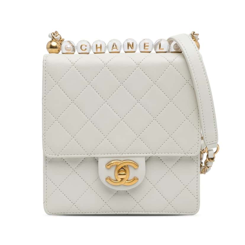 Chanel Small Chic Pearls Flap White Leather Very good condition - Front View