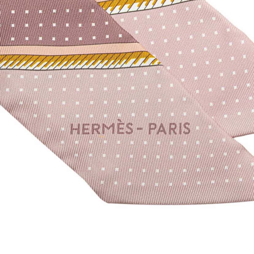 Hermès Les Voitures a Transformation Twilly Silk Scarf Pink Silk Very good condition - Inside View