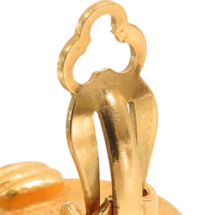 Chanel Gold Plated Faux Pearl Clip on Earrings Gold Metal Good condition - Box View