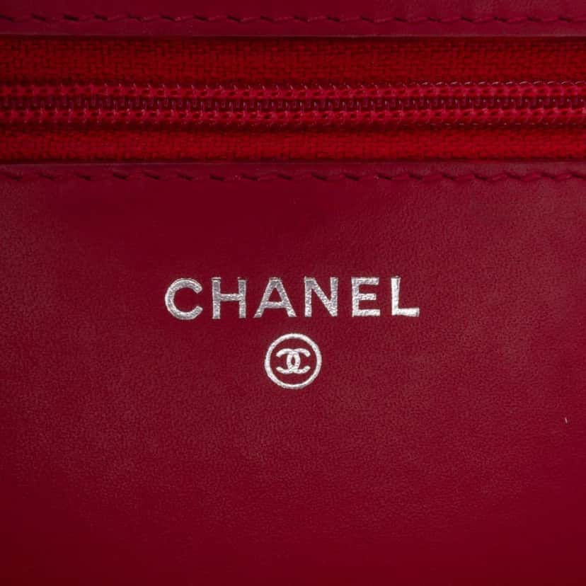 Chanel Paris Dallas CC Patent Goatskin Wallet on Chain Red Leather Good condition - Box View