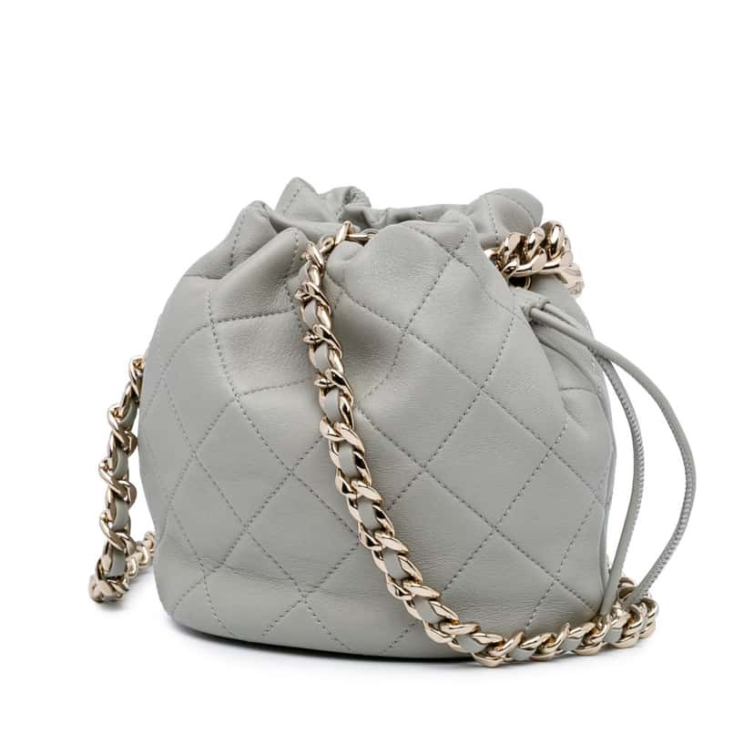 Chanel CC Quilted Calfskin Resin Bi-Color Chain Bucket Bag Grey Leather Very good condition - Back View